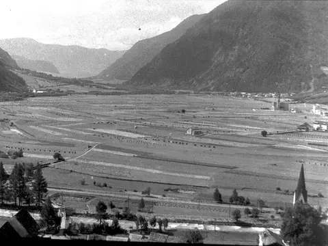 (c) Fotogruppe Taufers